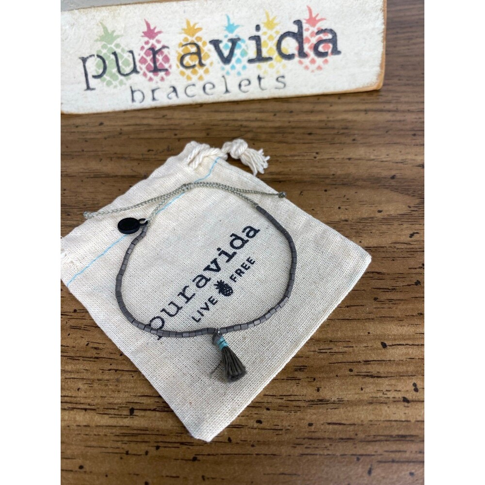 HTF Pura Vida beaded Bracelet